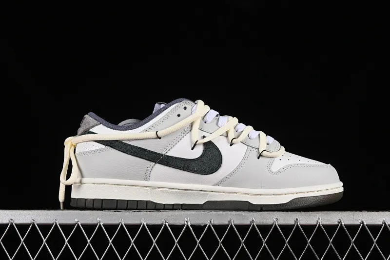 All Categories Nk SB Dunk Series Nk SB Dunk Low Low-top sneakers Nk Dunk Low SE Bubble Jellyfish Gray Island SB strap low-top casual sneakers FJ4188-100
